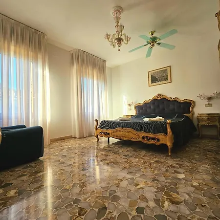 Ca Arivanlial Venice Apartment *